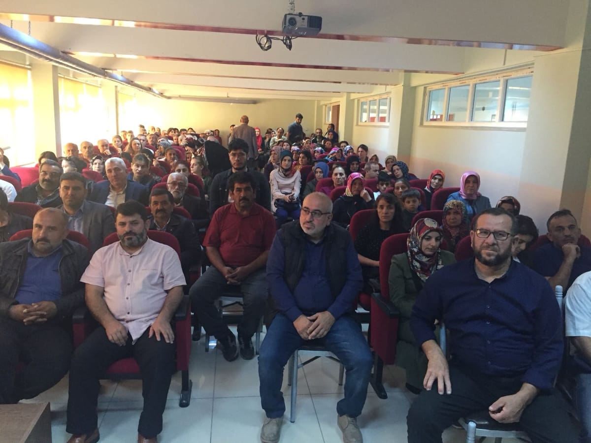 PLEVNE ANADOLU LİSESİ İLK VELİ TOPLANTISINI YAPTI