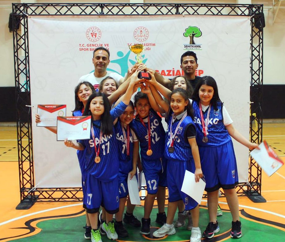 SANKO OKULLARININ BASKETBOL BAŞARISI