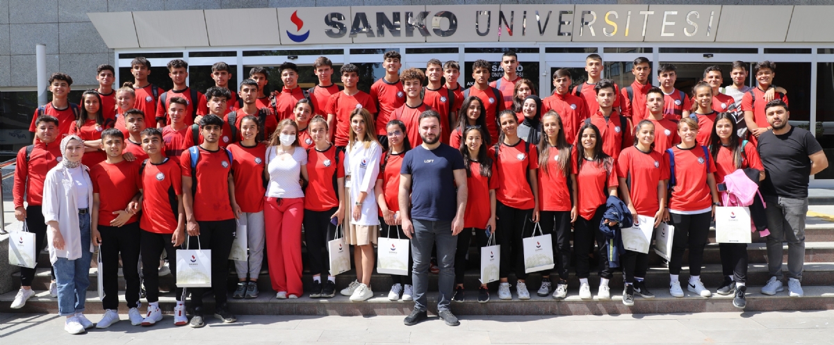 ADİL SANİ KONUKOĞLU SPOR LİSESİ ÖĞRENCİLERİ SANKO'DA