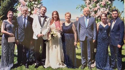 Gündoğdu Ailesinin Mutlu Günü