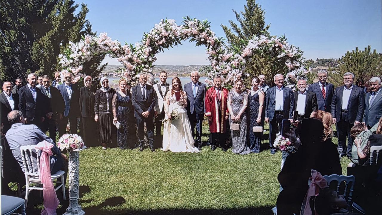 Gündoğdu Ailesinin Mutlu Günü